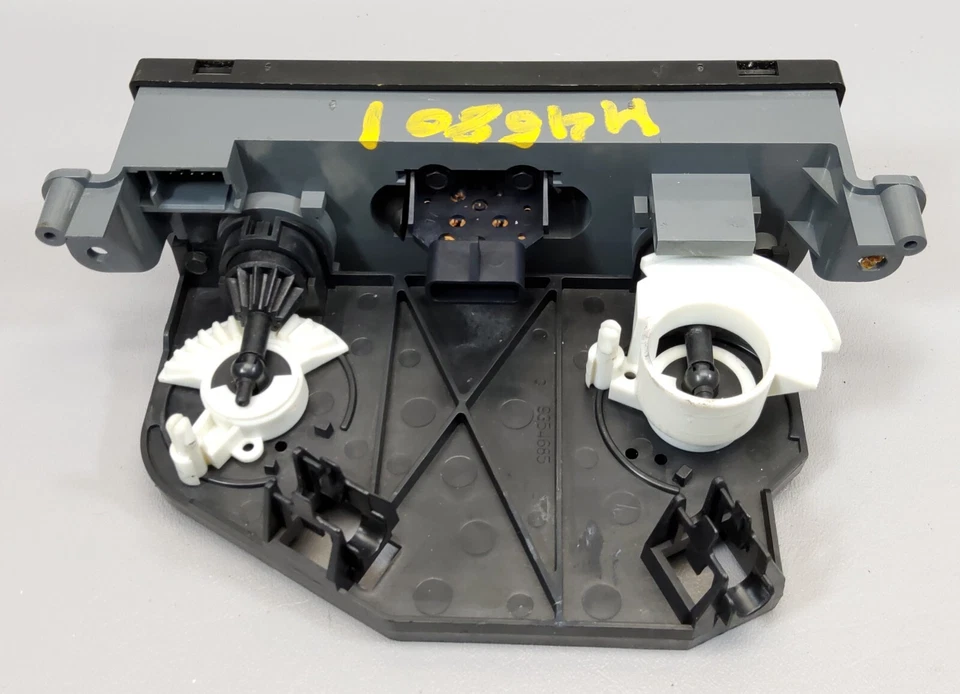 00-02 Saturn SC1 SC2 SL1 SL2 Dash Mount HVAC AC Heater Control 21031429 - Image 4 of 4