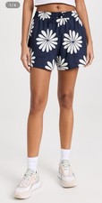 New Outdoor Voices solarcool 3" shorts navy floral Size Small
