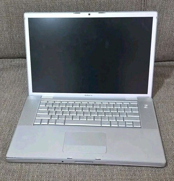 MacBook Mac OS X 10.11, El Capitan Apple Laptops Release Year 2008