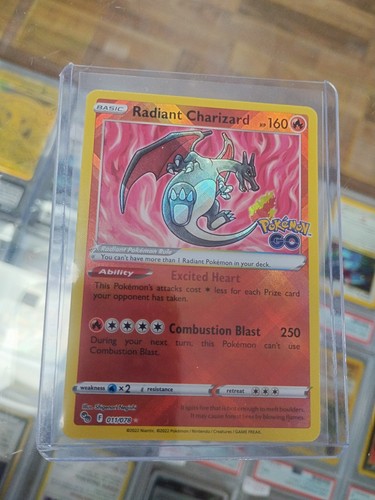 Radiant Charizard Holo Radiant Rare Pokemon GO 011/078 NM