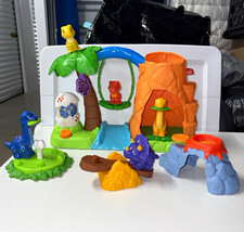 Fisher-Price Little People Dinosaur Playset w/ 5 Dinosaur Figures - Preowned