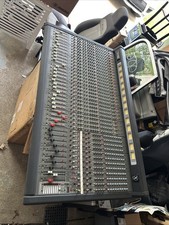 Crest Audio X8 / X-8/Eight Professional 24-Ch...