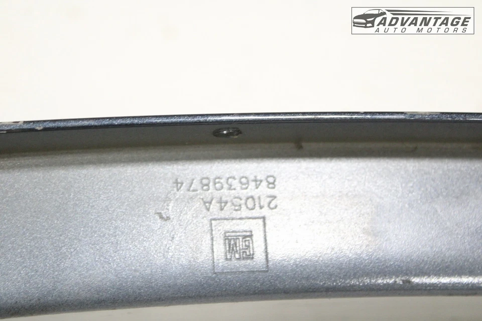 Barra de refuerzo para parachoques delantero Chevrolet Camaro 2016-2024 84639874 OEM Foto 4 de 4