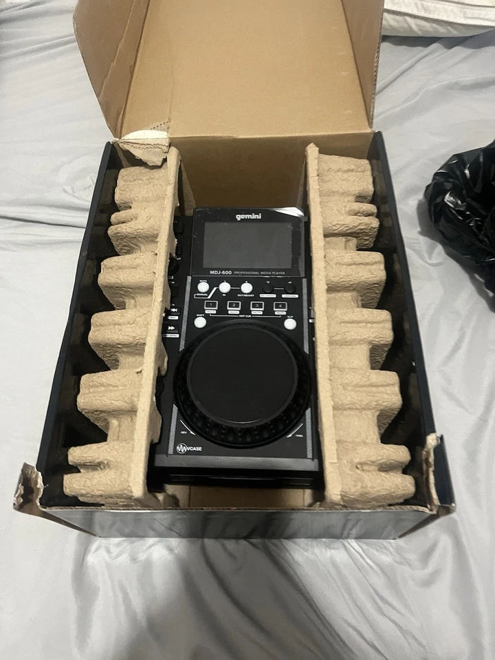 Gemini MDJ-600 Professional DJ Audio Equipment  - Image 4 of 4