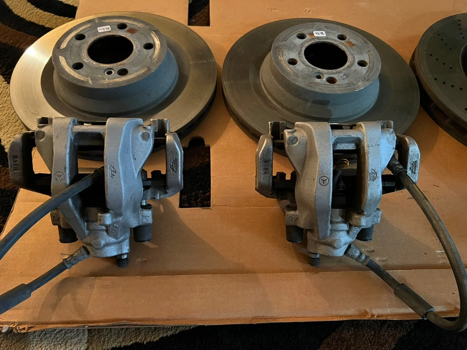 MERCEDES-BENZ 2017 CLS 550 FRENO BREMBO PINZAS Y ROTOR juego OEM “PARA TRACCIÓN TRASERA” Foto 4 de 4
