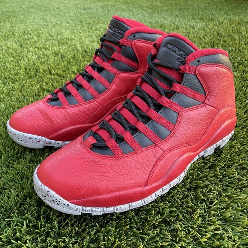 Air Jordan 10 Retro Bulls Over Broadway 