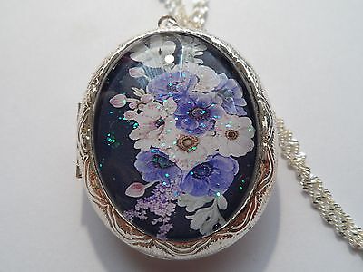 BLUE/WHITE ANEMONE LOCKET