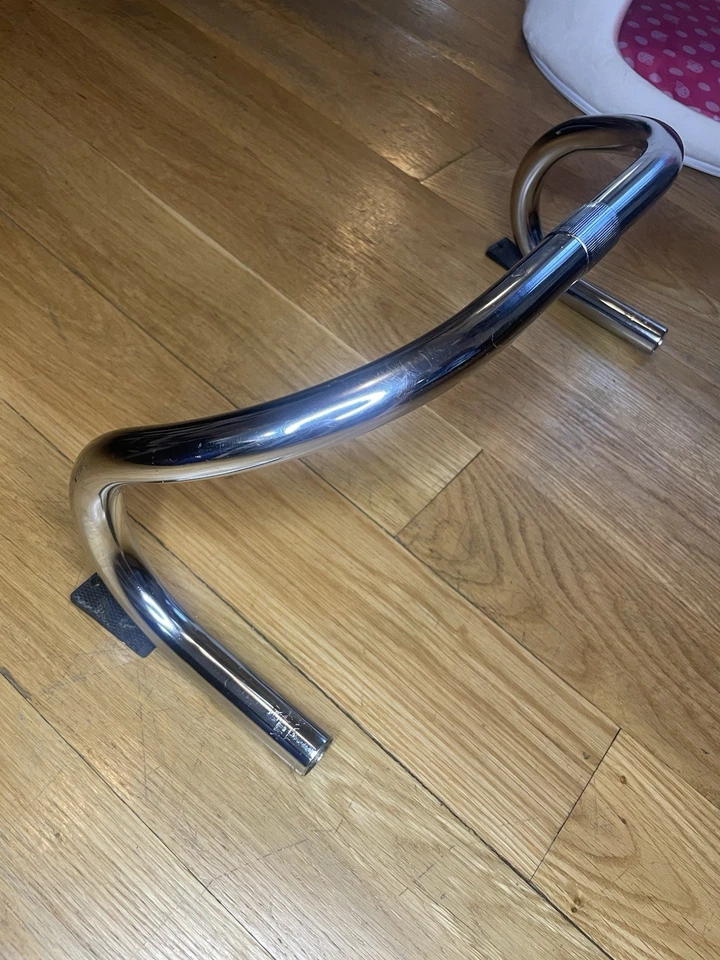 Braçadeira Nitto NJS Track Drop Guidões cromados 420mm largura 26mm - Imagem 3 de 4