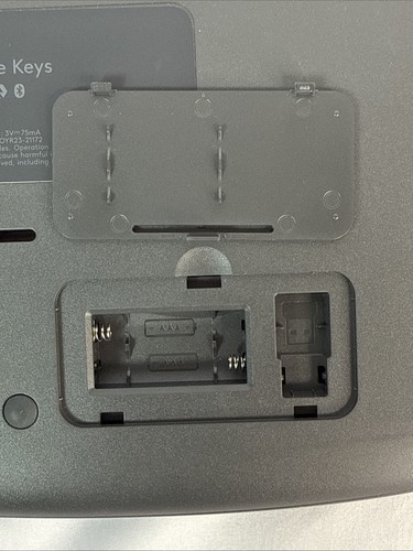 Logitech Wave Keys Wireless Ergonomic Keyboard with Cushioned Palm Rest - 第 9/12 張圖片