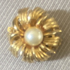Gold Tone Flower Brooch Pin with Round Cream ...