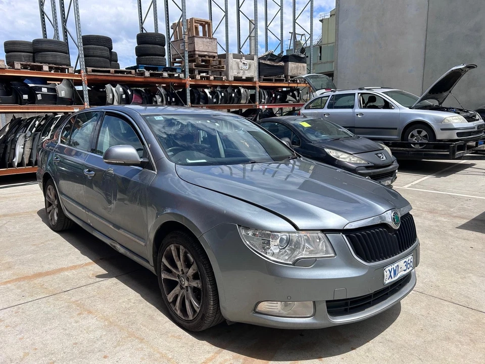 SKODA SUPERB RIGHT REAR DOOR REGULATOR ONLY, 03/09-12/15 09 - Image 4 of 4