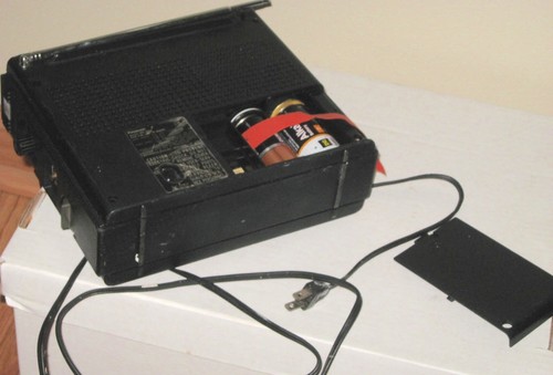 Vintage Panasonic Model RF-888 PSB FM AM Portable Radio - Picture 4 of 13