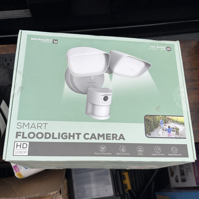 Merkury Smart 1080P Floodlight Camera 1800lm Motion Night Vision Siren White