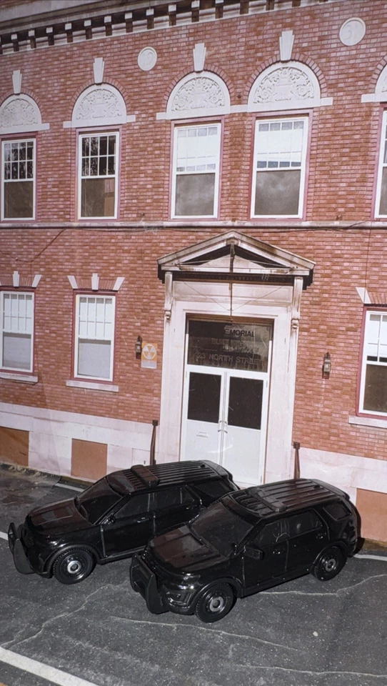 Lote de 2 Matchbox Custom 2016 y 2023 Ford Interceptor SUV sin marca Black Police Foto 2 de 4