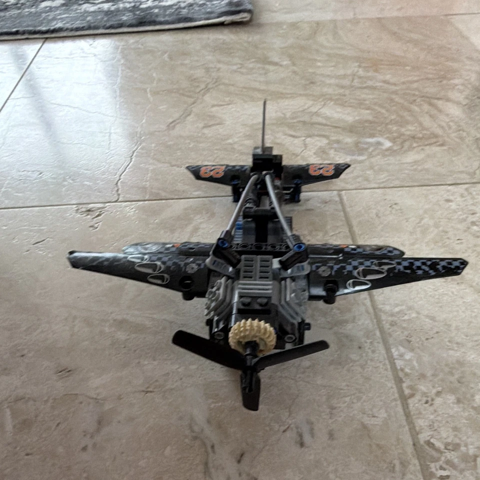 LEGO Technic 42040 Fire Plane, photo 2 of 3