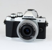Olympus OM-D E-M10 Mark II Kit 14-42mm Pancak...