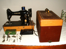 VINTAGE 1955 SINGER 99K PORTABLE SEWING MACHINE W/CASE ACCESSORIES Works