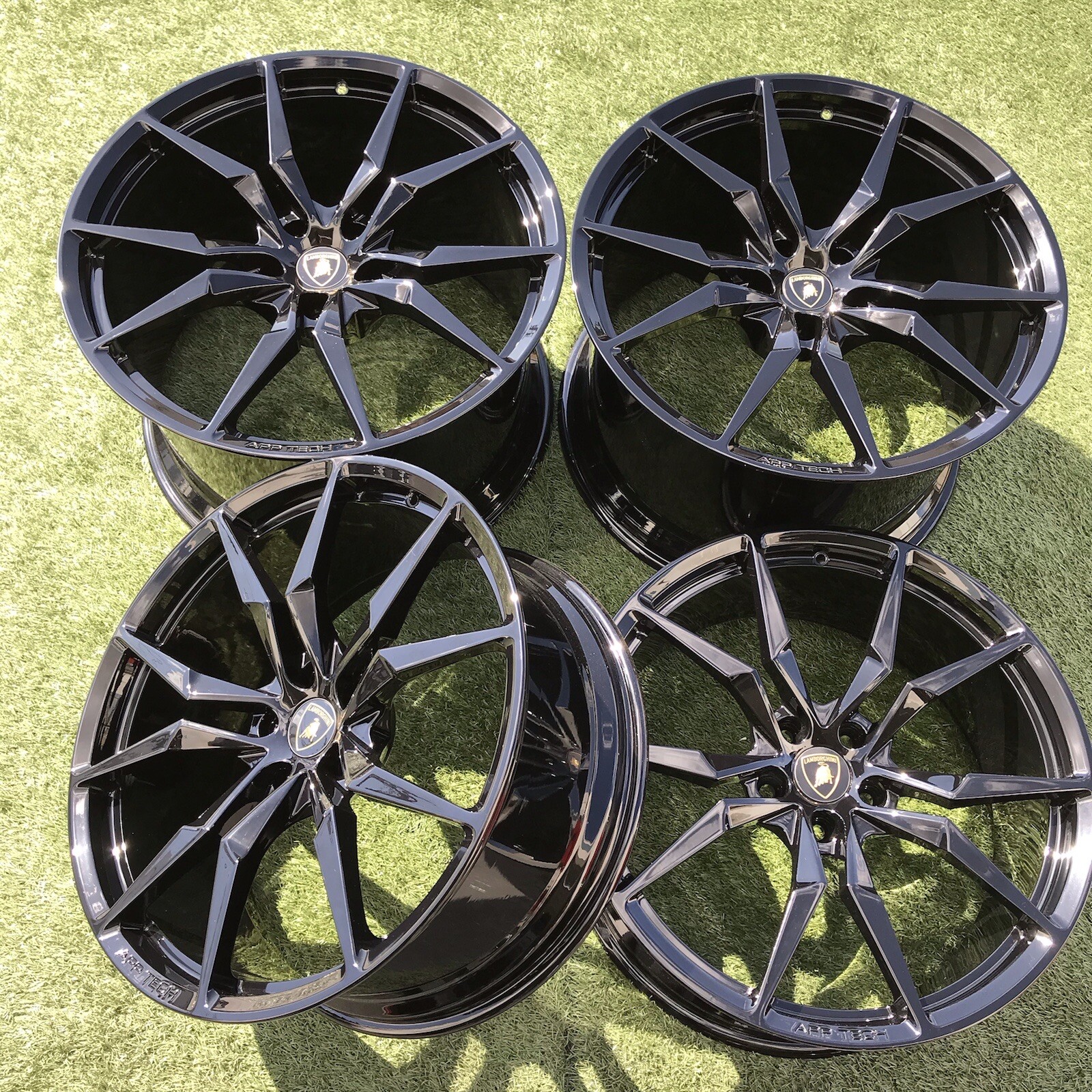 20 21 LAMBORGHINI AVENTADOR SV OEM STOCK GENUINE SET OF 4 LP720 MADE BLACK DIONE