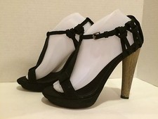 Max Azria Jules Sandals Pumps Heel  BCBG Embossed Suede T-Strap Black 39/8.5-9