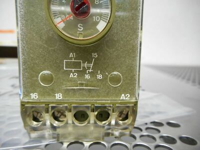 Pilz Zeitrelais PA-1S / 10s / 24V / 1Uz 445310 –  Produktbild-Vorschau 6