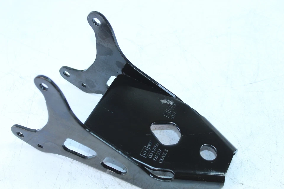 2015-2018 CAN-AM OUTLANDER L 500 450 570 REBOQUE TRASEIRO ENGATE PRETO FABRICANTE DE EQUIPAMENTO ORIGINAL 715001925 - Imagem 2 de 4