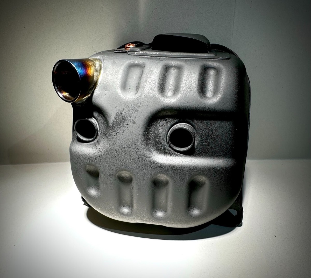 トップス maL BRAND NEW OEM HUSQVARNA 570 576xp PORTED EXHAUST DUAL PORT MUFFLER