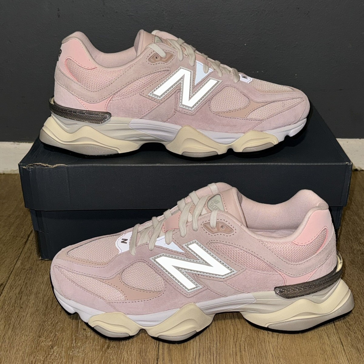 ★ニューバランス★9060 Casual Shoes★Pink Red Blast s-l1200.jpg