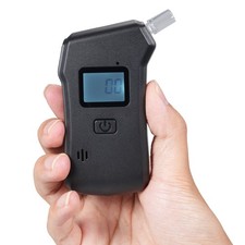 1-High-Accuracy Portable Alcohol Tester With LCD Display For Home Use LYID