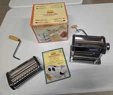 Marcato Atlas Model 150 With Hand Crank And Clamp