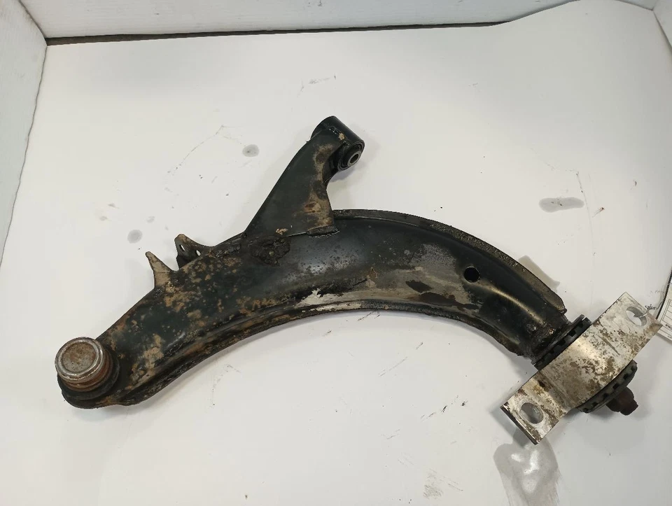 Braço de controle inferior esquerdo dianteiro driver de 1999 Subaru Impreza 12109691 - Imagem 2 de 4