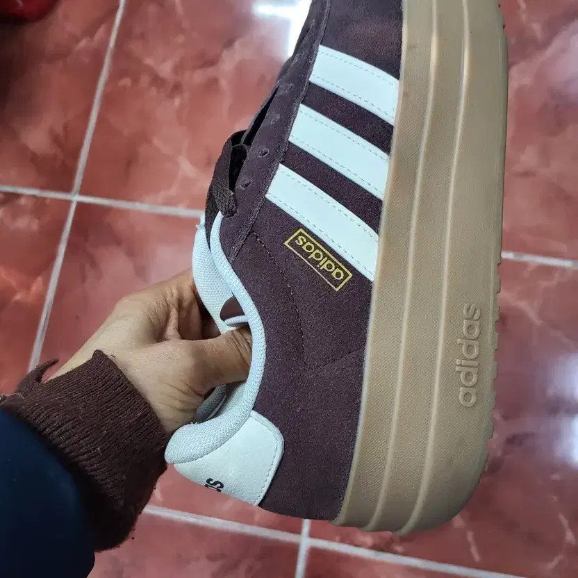 Adidas Brown Suede Sneakers US 240 thumbnail 4
