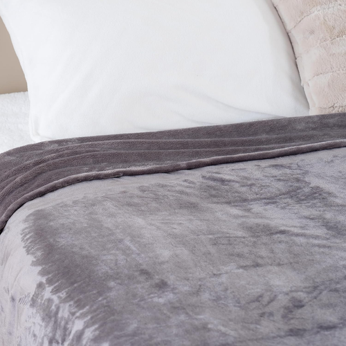 Classic Velvetloft® Solid Bed Blanket, King Size Bed Blanket, Lightweight Soft F - Picture 6 of 8