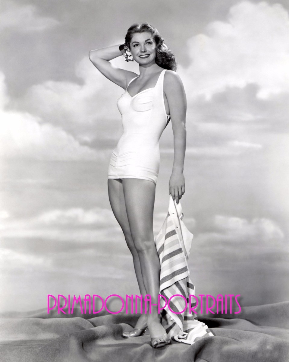 ESTHER WILLIAMS 8X10 Lab Photo 1940s Sexy Swimsuit Swimming