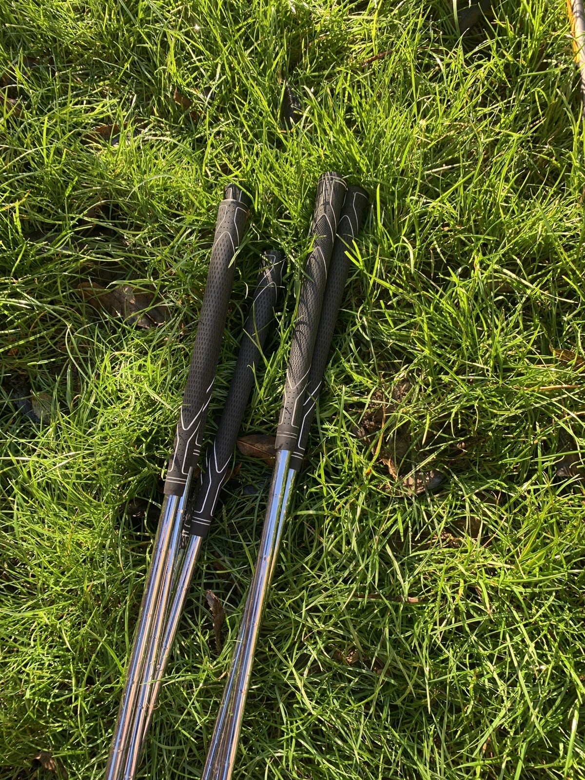 Full Wilson Ultra CGI Golf Set 11 Clubs And Cart Bag. Very Good