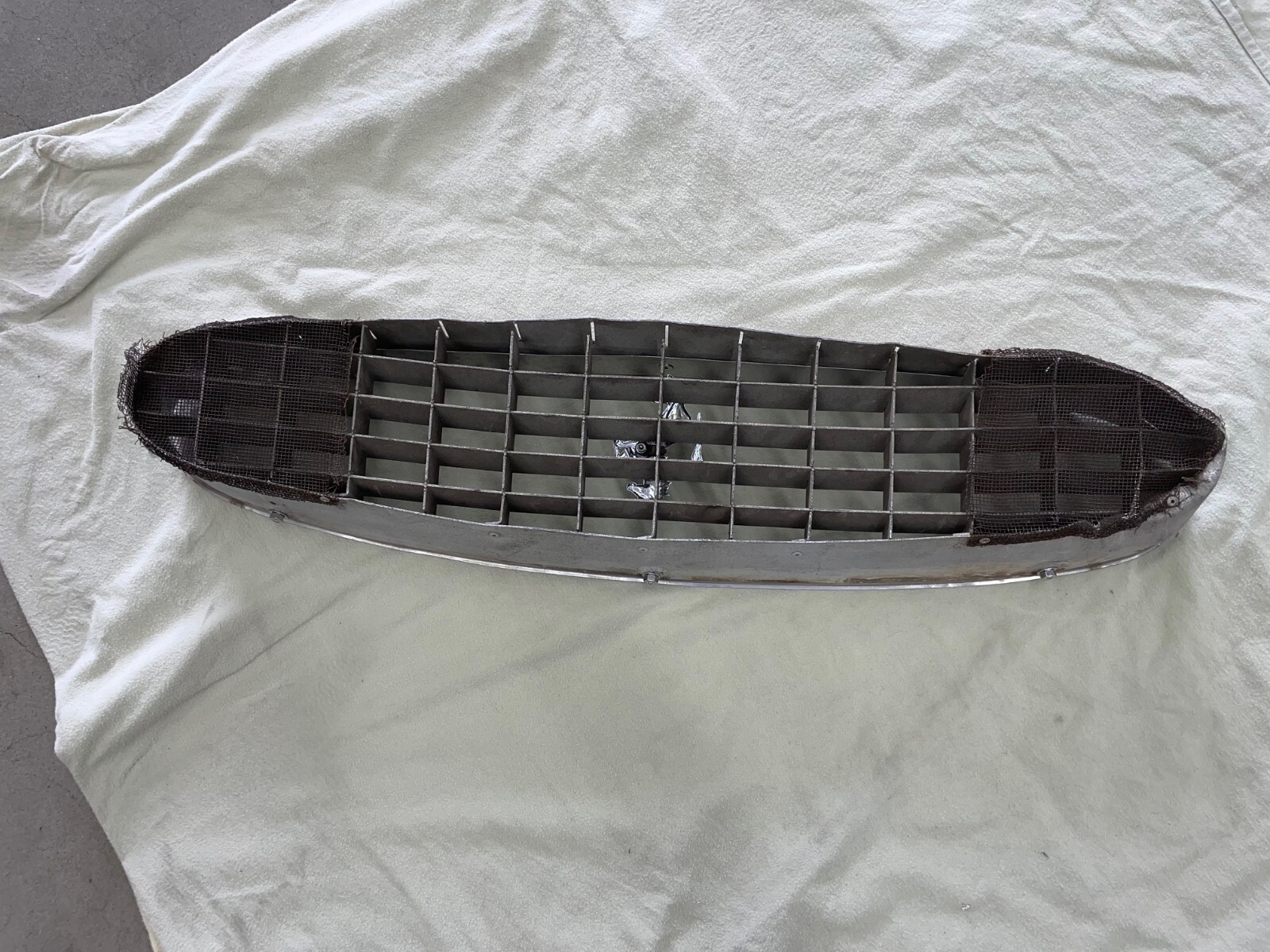 1960's Vintage Ferrari Grille 275/330/365??