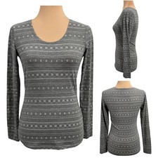 NWOT 32  Heat Snowflake Long Sleeve Scoop Neck Base Layer Thermal Top Small 4-6