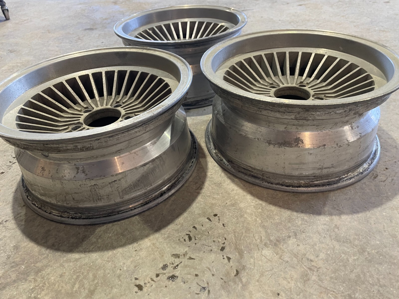 VINTAGE 30 SPOKE ET IMCO "T" TURBINE HURRICANE WHEELS 15" X 7" UNILUG