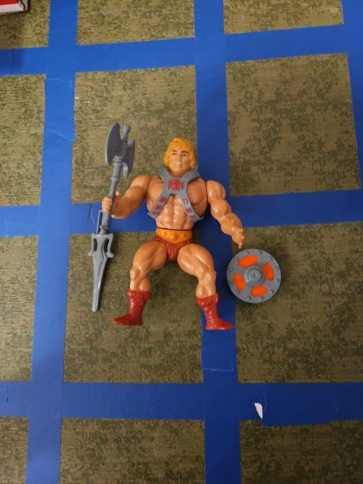100% complete 1982 Mexico-release He-Man figure with all original USA accessories in excellent condition — a serious collector's grail at a fair price.