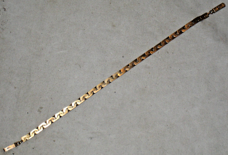 UnoAErre 14k Yellow Gold 12.2g Virola Link Chain Bracelet 7.5 Italy w Broken BRE