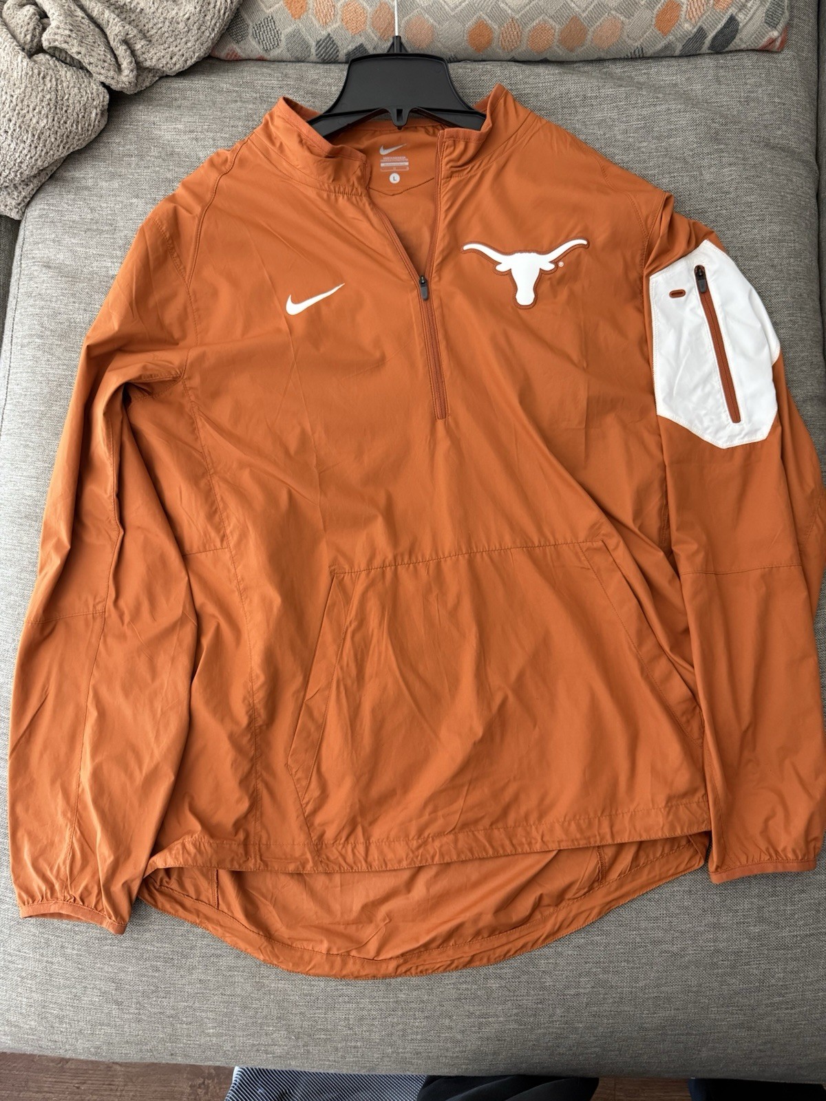 Texas Longhorn Wind Breaker Pullover Orange  Size L