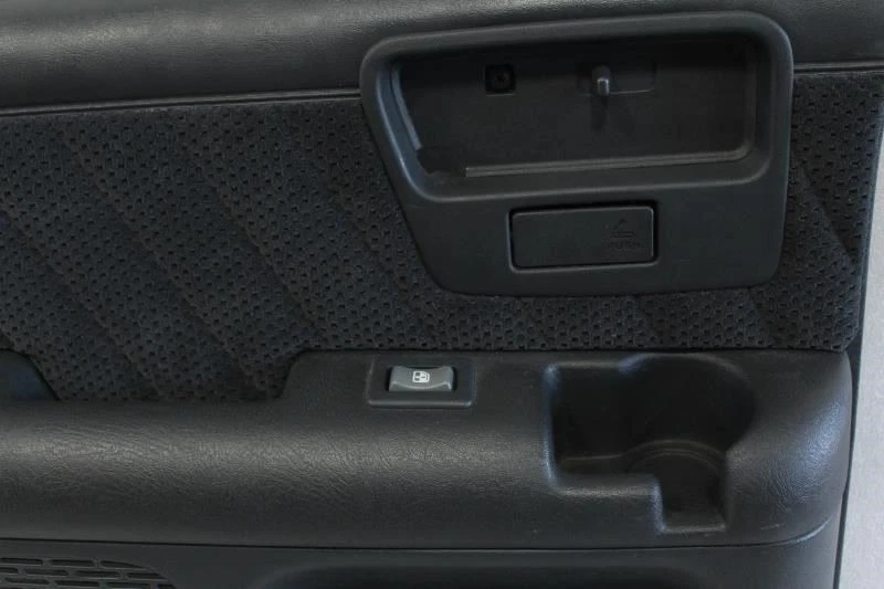 1995 1996 1997 CHEVROLET BLAZER LEFT REAR DOOR TRIM PANEL GRAPHITE CLOTH - Image 2 of 4