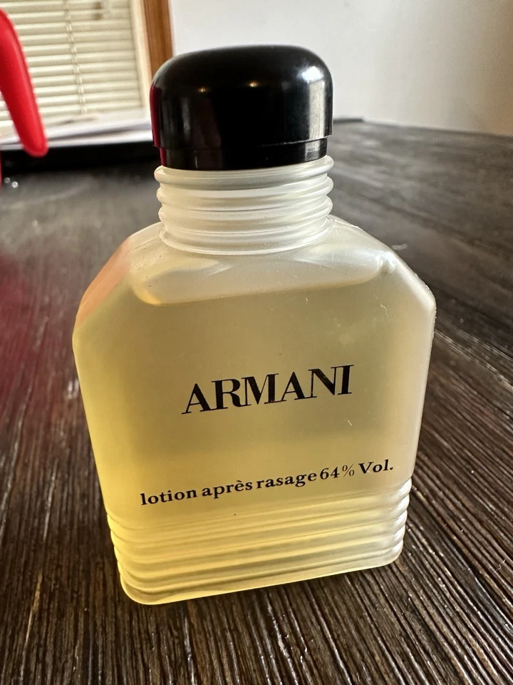 GIORGIO ARMANI ARMANI PARA DESPUÉS DEL AFEITADO 50 ML Foto 2 de 3