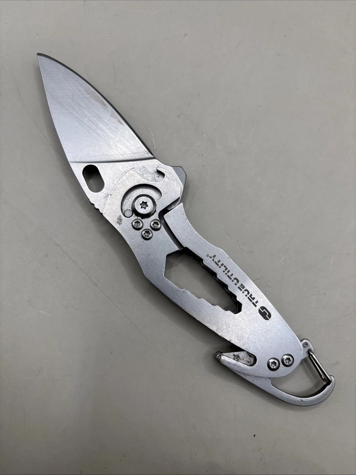 True Utility Smart Knife Folding Pocket Knife 7-in-1 Muilti-tool Carabiner - Image 2 of 2