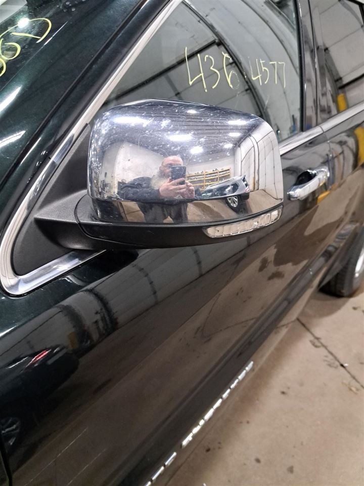 2011-2018 Jeep Grand Cherokee Left Driver Power Side View Mirror Green Oem