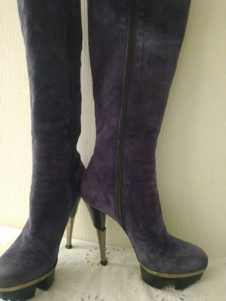 Botas Gianmarco Lorenzi salto alto plataforma camurça preta 39 - Imagem 2 de 4