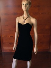 VINTAGE VICTOR COSTA SAKS FIFTH AVENUE TIMELESS BLACK VELVET DRESS