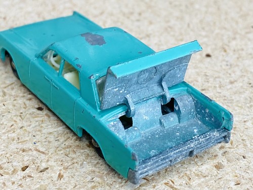 MATCHBOX LESNEY No 31 LINCOLN CONTINENTAL Diecast Vintage 1968 Toy - Picture 6 of 7