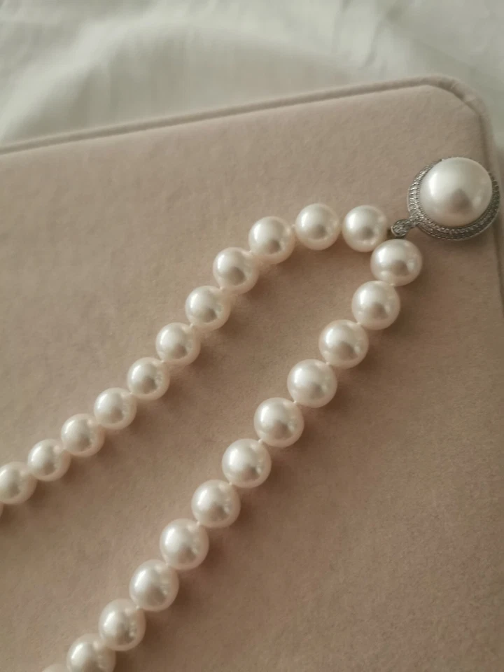 Cultured Freshwater Pearl (9.5-10.5mm) Collar 18" Necklace plus pendant 13mm - Image 3 of 4