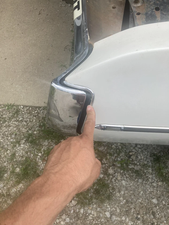 Pontiac Bonneville Catalina 1969 guardabarros LH (lado del conductor) Foto 3 de 3