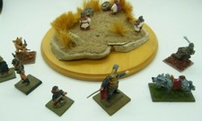 BATTLE GUARD READY DND Dungeons  Dragons Miniature Figures Toy LOT